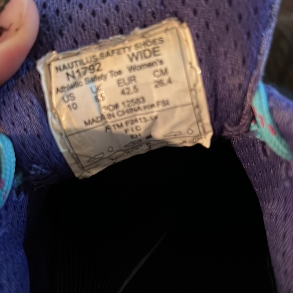 Nautilus Purple Safety Composite Toe Work Shoe - Picture 3 of 8